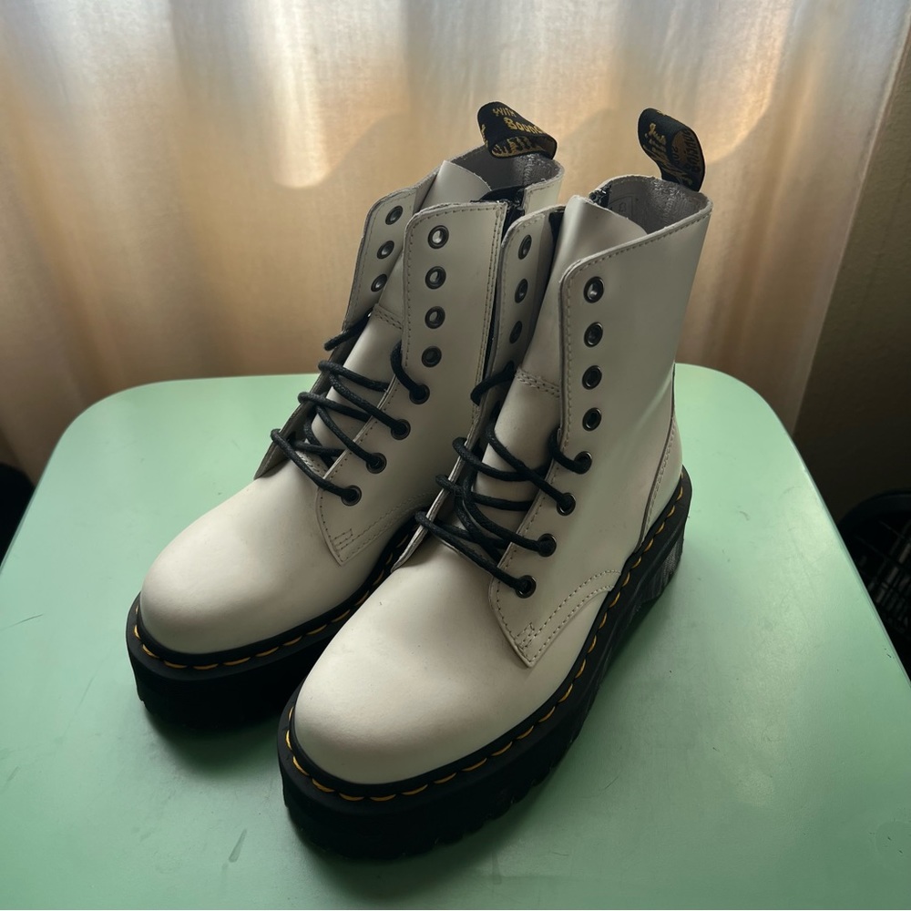 Dr. Martens Jadon Boots